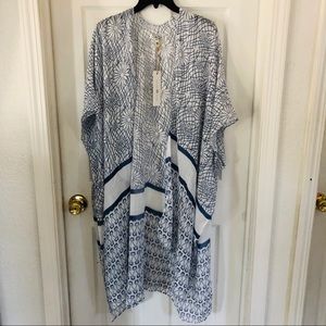 NWT WOVEN HEART floral blue Komodo duster Size OS